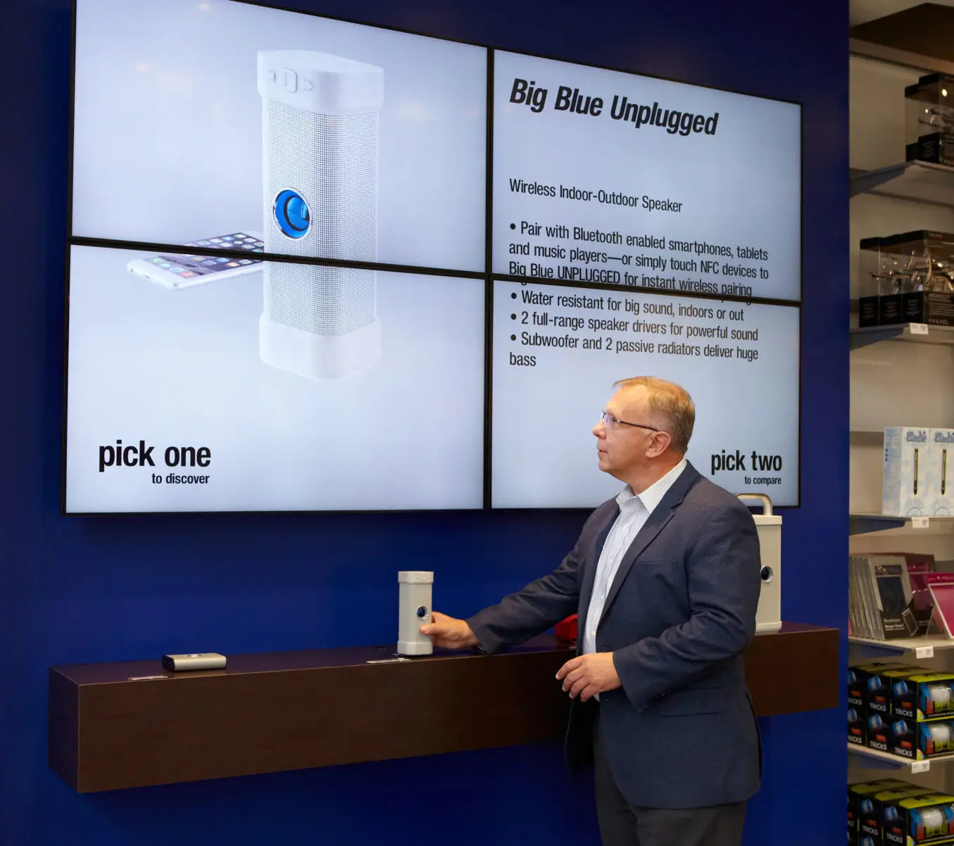 Brookstone, Active Display, Digital Signage, Toshiba, NW Imaging Analysts